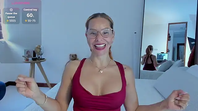 AvaCollinss online show from 10-21-25, 06:52