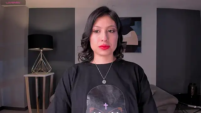 Snapshot of IrinaPortman chatting on 03-02-25, 11:42 IrinaPortman online show from 03-02-25, 11:42