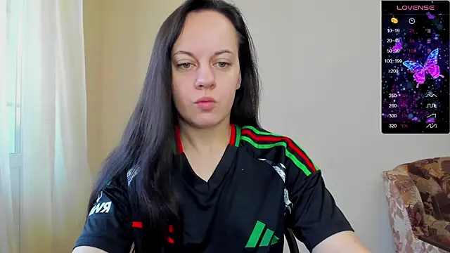 Snapshot of Sabrina_Lavv chatting on 10-23-25, 08:46 Sabrina Lavv online show from 10-23-25, 08:46