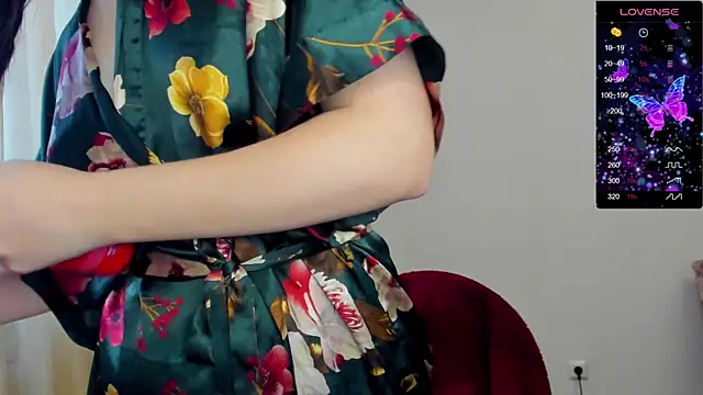 Snapshot of Sabrina_Lavv chatting on 11-06-25, 11:33 Sabrina Lavv online show from 11-06-25, 11:33