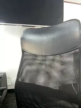 Amy Kiitty  online show from 06-19-26, 01:37