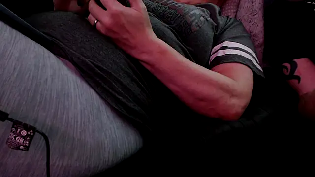 Snapshot of modenq chatting on 03-21-26, 07:06 modenq online show from 03-21-26, 07:06