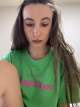 viviandaimond1 online show from 12-18-24, 12:29