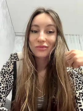 viviandaimond1 online show from 10-08-25, 07:33