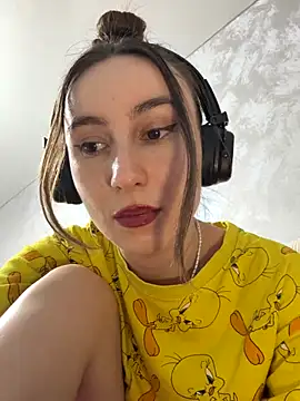 viviandaimond1 online show from 10-26-25, 05:08