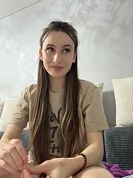 viviandaimond1 online show from 11-17-25, 07:30