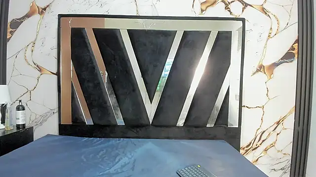 KarinaSimonz online show from 11-18-25, 08:13