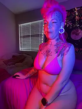 GoldieBakeman online show from 02-18-25, 12:48