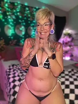 GoldieBakeman online show from 12-01-25, 05:18