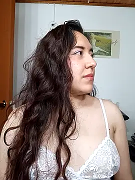 Emi chik online show from 10-12-25, 10:58