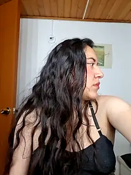 Snapshot of Emi_chik chatting on 03-12-26, 11:16 Emi chik online show from 03-12-26, 11:16