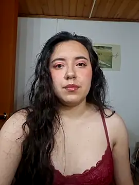 Snapshot of Emi_chik chatting on 04-04-26, 10:24 Emi chik online show from 04-04-26, 10:24