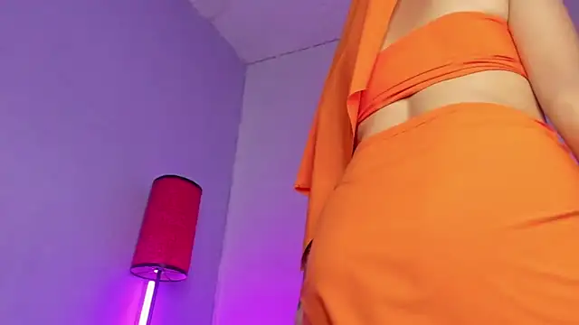 Snapshot of Sweet_hot_mia chatting on 01-12-25, 01:42 Sweet hot mia online show from 01-12-25, 01:42