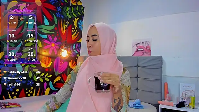 Snapshot of Sweet_hot_mia chatting on 01-23-25, 10:54 Sweet hot mia online show from 01-23-25, 10:54