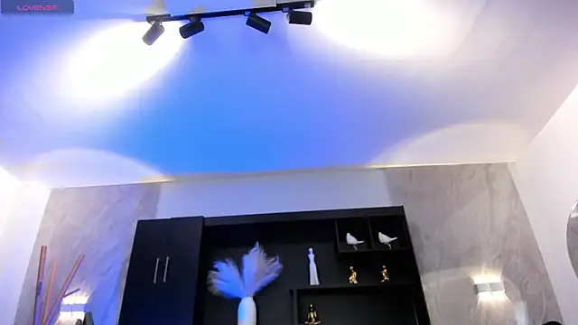 KatieNolan 1 online show from 01-28-25, 07:32