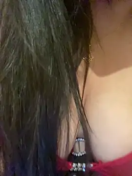 Snapshot of Cameelia chatting on 11-16-25, 12:38 Cameelia online show from 11-16-25, 12:38