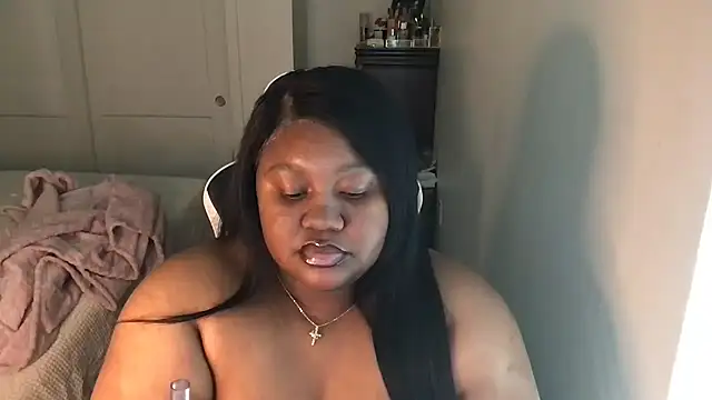 Snapshot of explosivekitty69 chatting on 10-07-25, 10:18 explosivekitty69 online show from 10-07-25, 10:18