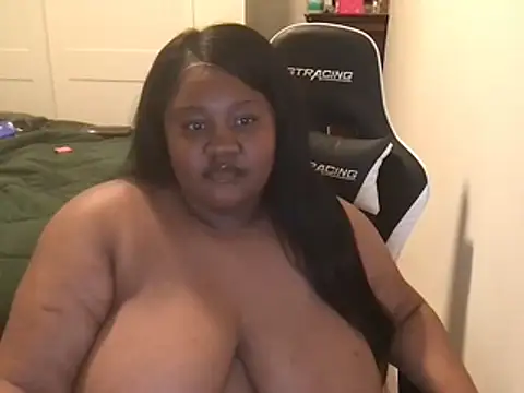 Snapshot of explosivekitty69 chatting on 11-04-25, 06:23 explosivekitty69 online show from 11-04-25, 06:23