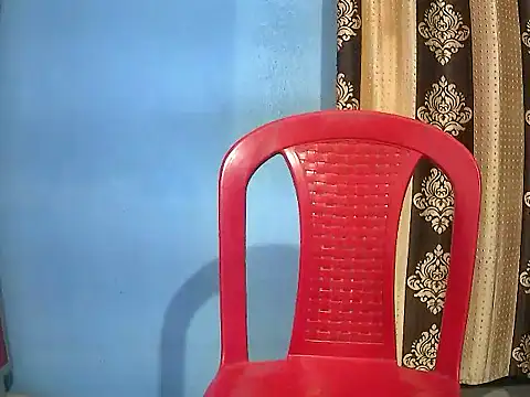 Snapshot of naina-80 chatting on 10-29-25, 06:59 naina-80 online show from 10-29-25, 06:59