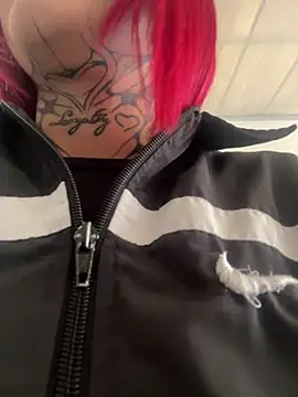 Kuromi LS online show from 12-29-24, 01:38