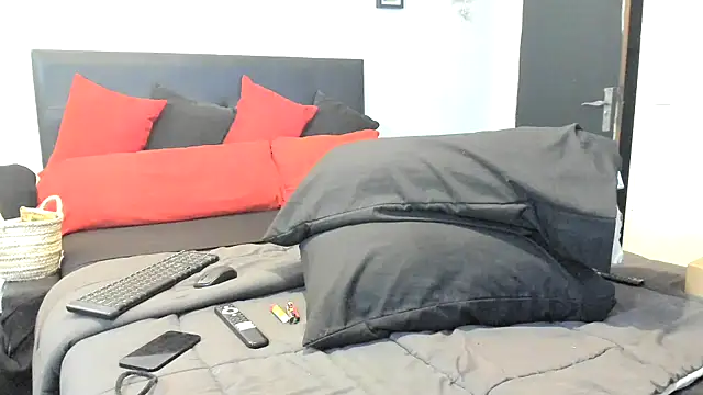 SlutyMaya4k online show from 12-12-24, 06:53
