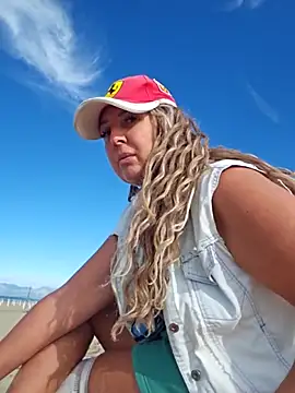 MariaRichi  online show from 09-26-25, 07:34