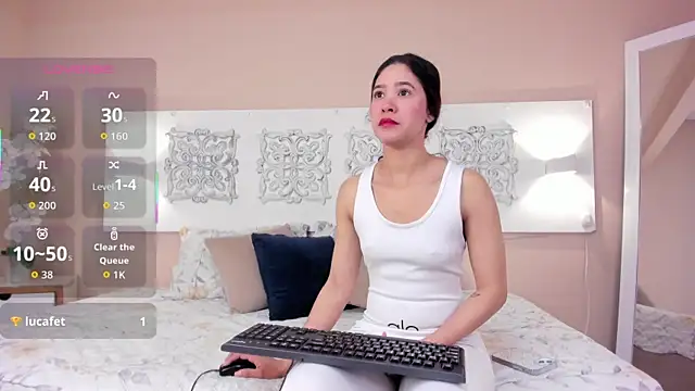 adelaa 11 online show from 01-19-26, 01:04