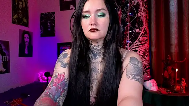 Snapshot of Emmybrightj_ chatting on 05-24-26, 02:05 Emmybrightj online show from 05-24-26, 02:05