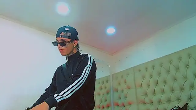 Snapshot of HannibalLester chatting on 01-22-25, 01:53 HannibalLester online show from 01-22-25, 01:53