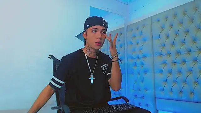 Snapshot of HannibalLester chatting on 01-25-25, 01:54 HannibalLester online show from 01-25-25, 01:54