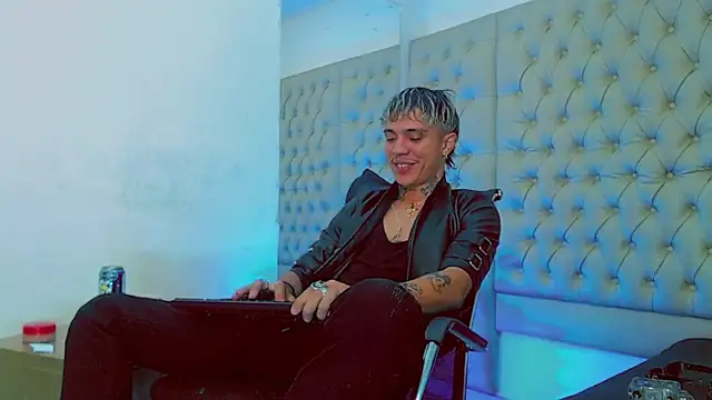 Snapshot of HannibalLester chatting on 02-05-25, 04:14 HannibalLester online show from 02-05-25, 04:14