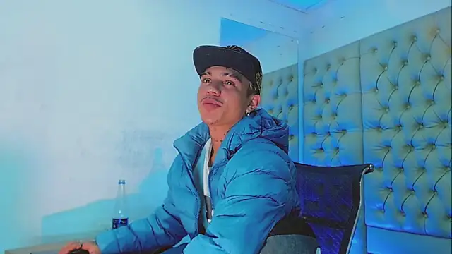 Snapshot of HannibalLester chatting on 02-11-25, 05:37 HannibalLester online show from 02-11-25, 05:37