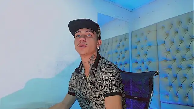 Snapshot of HannibalLester chatting on 02-12-25, 02:45 HannibalLester online show from 02-12-25, 02:45