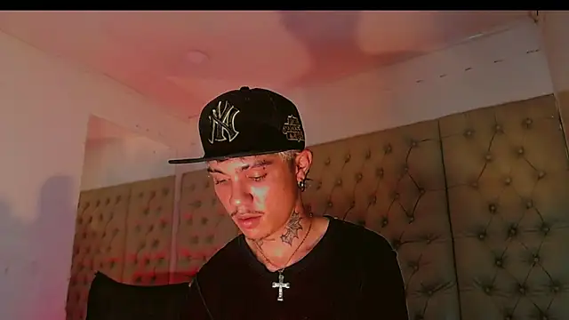 Snapshot of HannibalLester chatting on 02-16-25, 03:47 HannibalLester online show from 02-16-25, 03:47