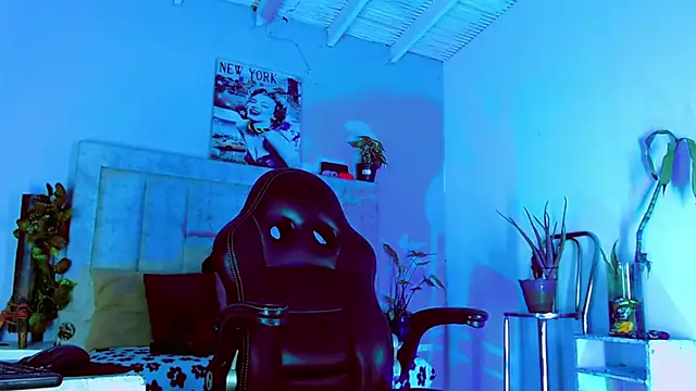 Snapshot of HannibalLester chatting on 09-14-25, 04:55 HannibalLester online show from 09-14-25, 04:55