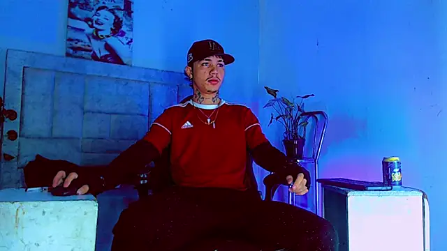 Snapshot of HannibalLester chatting on 10-09-25, 03:26 HannibalLester online show from 10-09-25, 03:26