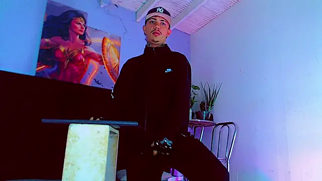 Snapshot of HannibalLester chatting on 10-27-25, 06:28 HannibalLester online show from 10-27-25, 06:28