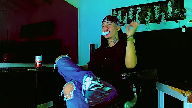 HannibalLester online show from 03-26-26, 03:45