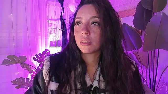 sadashi moon  online show from 02-02-25, 05:32