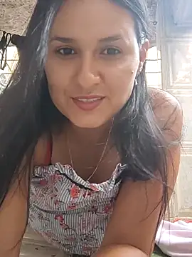 Snapshot of elena_jonees chatting on 10-14-25, 08:42 elena jonees online show from 10-14-25, 08:42