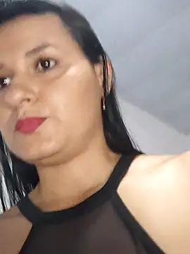 Snapshot of elena_jonees chatting on 10-16-25, 07:26 elena jonees online show from 10-16-25, 07:26