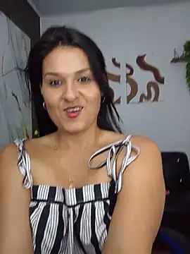elena jonees online show from 05-12-26, 08:39