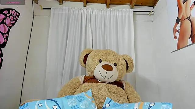 sweet amalia4 online show from 09-23-25, 03:04