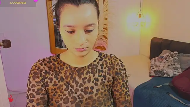 Hannah williams1 online show from 02-01-26, 02:43