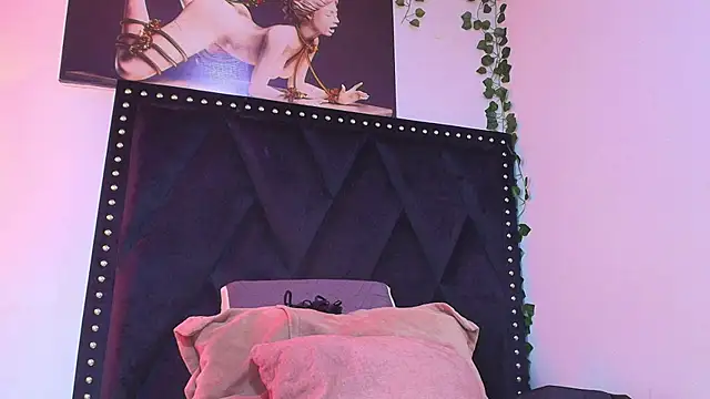 dafne queenn online show from 11-09-25, 12:47