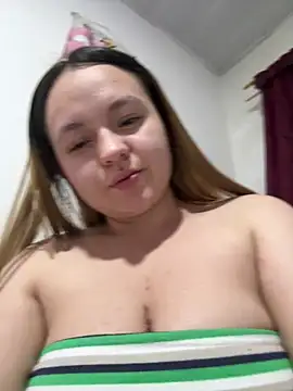 Snapshot of Naiara_Sex_ chatting on 02-06-26, 01:43 Naiara Sex online show from 02-06-26, 01:43