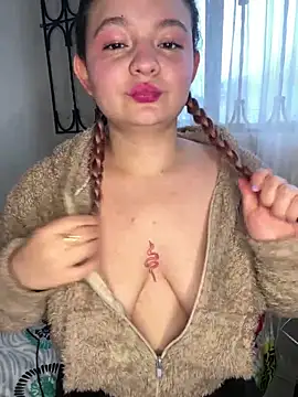 Snapshot of Naiara_Sex_ chatting on 03-18-26, 10:35 Naiara Sex online show from 03-18-26, 10:35