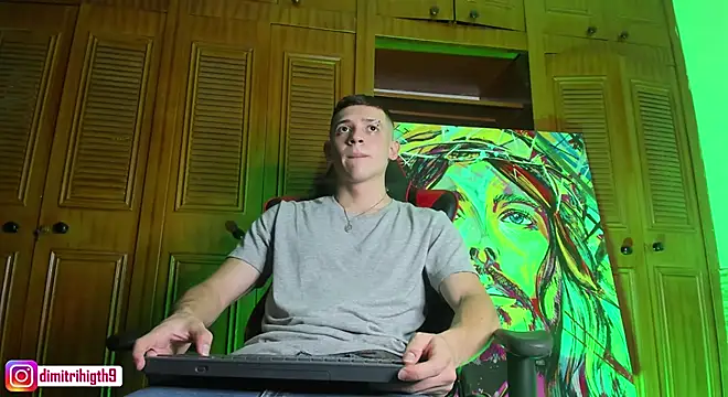 Snapshot of Dimitri_higth420 chatting on 02-01-25, 01:12 Dimitri higth420 online show from 02-01-25, 01:12