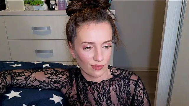 ElizaaXO online show from 03-15-25, 04:32