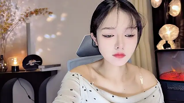 xiaodaibabyy online show from 02-09-25, 01:25